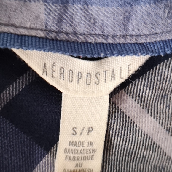 Aeropostale Blue Plaid Button Down Shirt - Picture 5 of 8